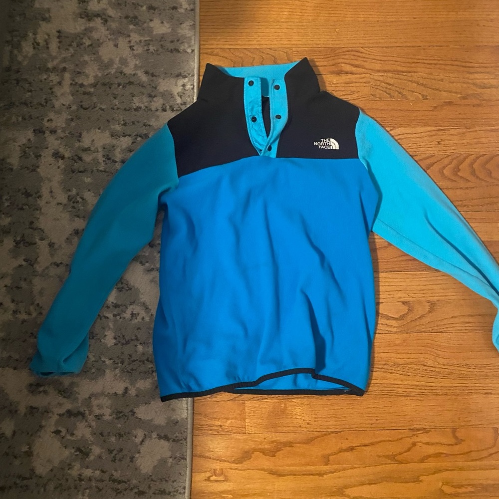 north face sweatshirt